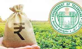 తెలంగాణ: మద్దతు ధర కూడా రావట్లేదని వడ్లకి నిప్పు పెట్టిన రైతు